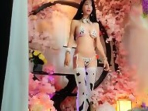 Beautiful Singapore Chinese Girl Solo Masturbation Part 3